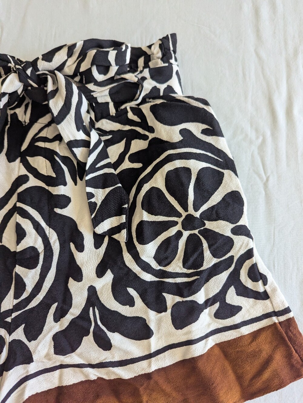 Zara Black And White Print Paper Bag Shirts With Tie - Picture 3 of 8